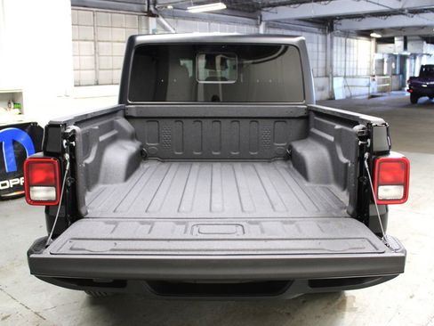 New 2026 Jeep Gladiator Sport image 28