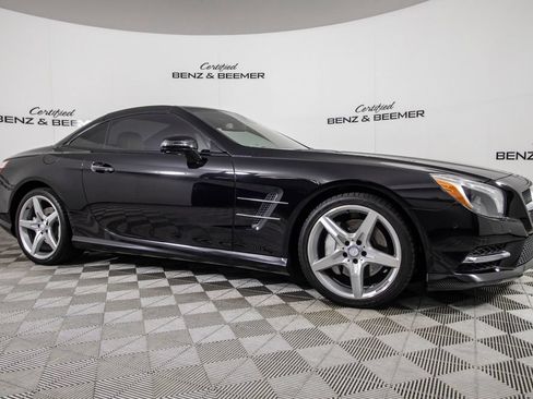 Used 2013 Mercedes-Benz SL 550 image 2