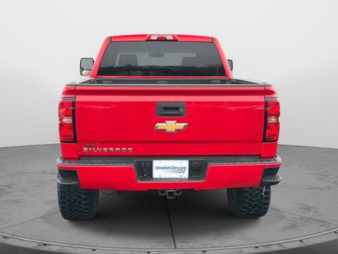 Used 2018 Chevrolet Silverado 1500 Custom w/ Custom Value Package image 8