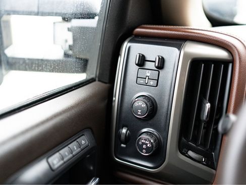 Used 2019 Chevrolet Silverado 3500 High Country w/ Duramax Plus Package image 14