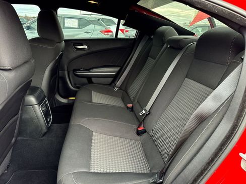 Used 2019 Dodge Charger R/T RWD image 21