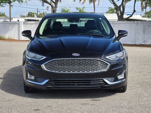 Used 2020 Ford Fusion Titanium image 2