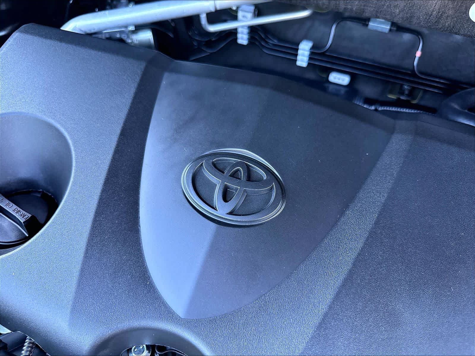 Used 2025 Toyota RAV4 XLE Premium w/ Weather Package AWD/4WD image 34