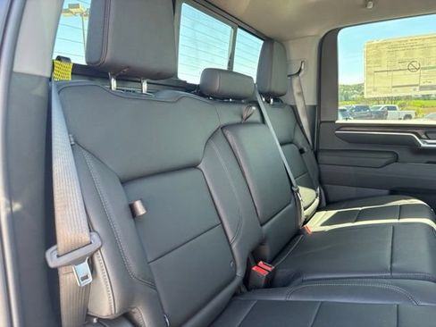 New 2026 GMC Sierra 2500 SLT w/ SLT Premium Package AWD/4WD image 23