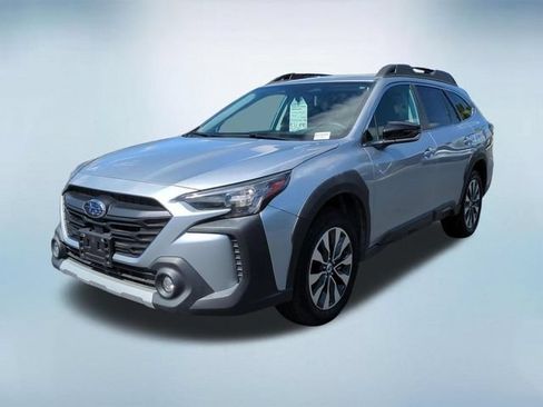 Used 2024 Subaru Outback Limited AWD/4WD image 2
