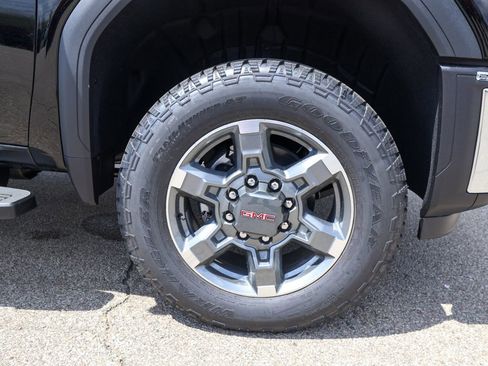 New 2026 GMC Sierra 2500 SLT w/ SLT Premium Package AWD/4WD image 33
