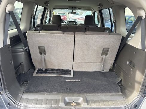 Used 2011 Nissan Pathfinder SV image 10