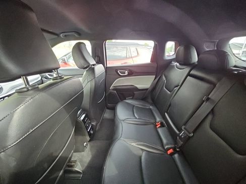 Used 2025 Jeep Compass Limited AWD/4WD image 9