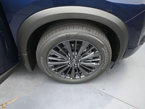 New 2026 Nissan Pathfinder SL w/ SL Premium Package AWD/4WD image 37