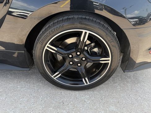 Used 2021 Ford Mustang GT Premium w/ Equipment Group 401A RWD image 35