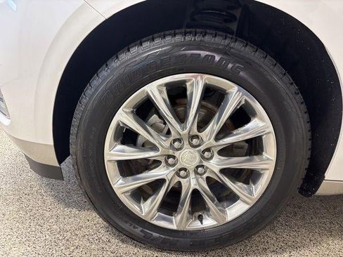 Used 2020 Buick Enclave Premium w/ Sun and Sites Package AWD/4WD image 38