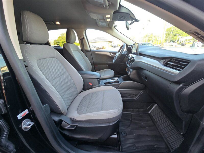 Used 2020 Ford Escape SE AWD/4WD image 12