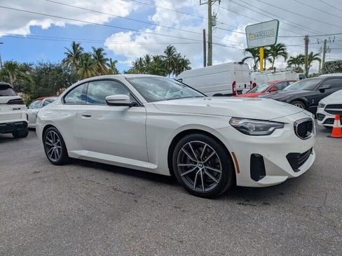 Used 2024 BMW 230i Coupe w/ Convenience Package image 9