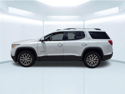 Used 2019 GMC Acadia SLE FWD image 2