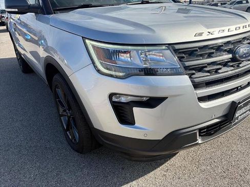 Certified 2019 Ford Explorer XLT w/ Equipment Group 202A image 25