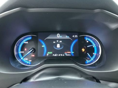 Used 2019 Toyota RAV4 Limited w/ Carpet Mat Package AWD/4WD image 17