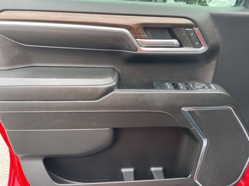 Used 2024 Chevrolet Silverado 1500 LT image 22