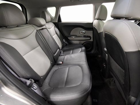 Used 2018 Kia Soul + w/ + Primo LIT Package image 17