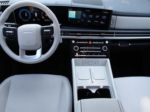 Certified 2026 Hyundai Santa Fe SE image 14