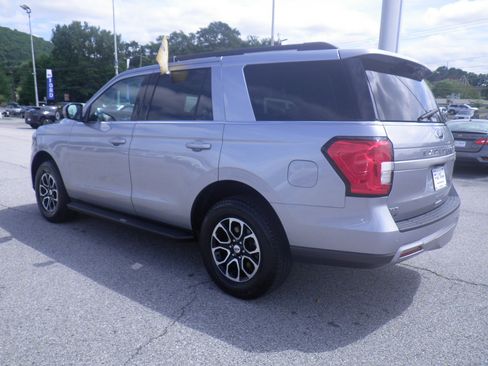 Certified 2024 Ford Expedition XLT AWD/4WD image 4