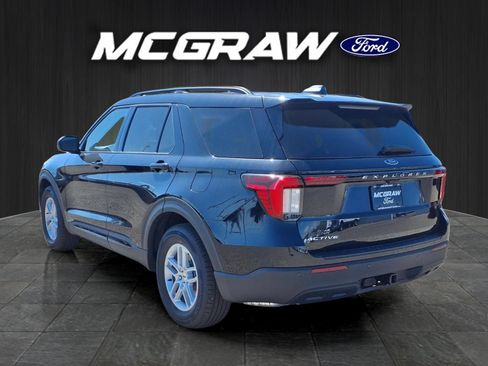 New 2026 Ford Explorer Active RWD image 10