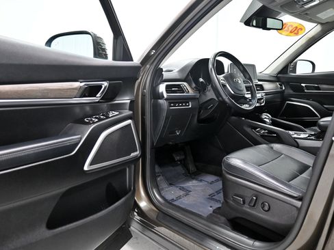 Used 2020 Kia Telluride EX AWD/4WD image 4