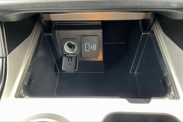 Used 2023 Ford Explorer ST w/ Equipment Group 401A AWD/4WD image 18