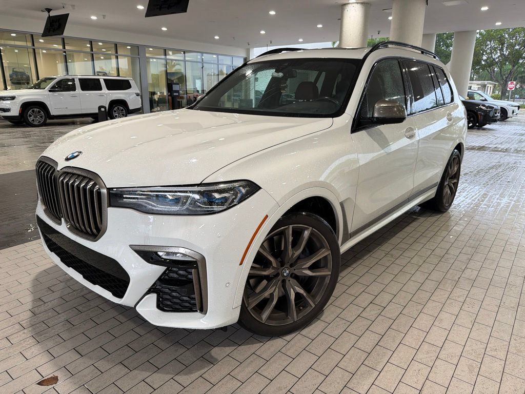 Used 2022 BMW X7 M50i w/ Executive Package AWD/4WD image 1