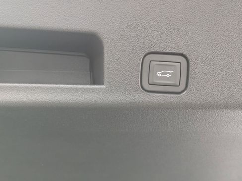 New 2026 GMC Acadia Elevation image 38