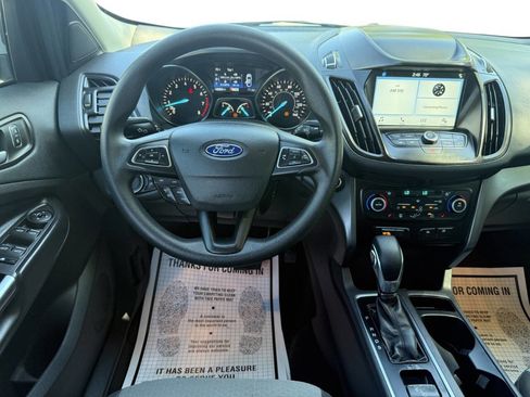 Used 2019 Ford Escape SE image 15