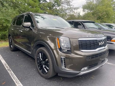 Certified 2022 Kia Telluride SX w/ Towing Package FWD image 4