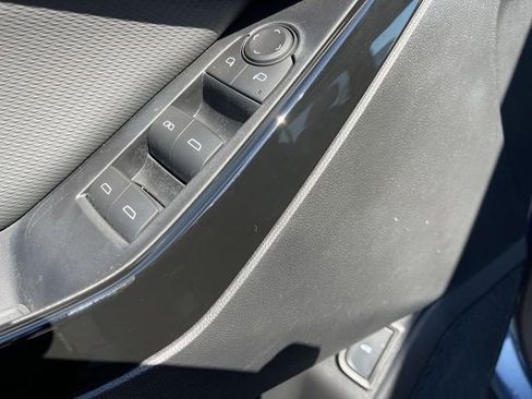 New 2026 Chevrolet Equinox LT w/ Convenience Package II AWD/4WD image 13