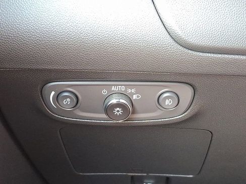 Used 2023 Buick Encore GX Select image 23