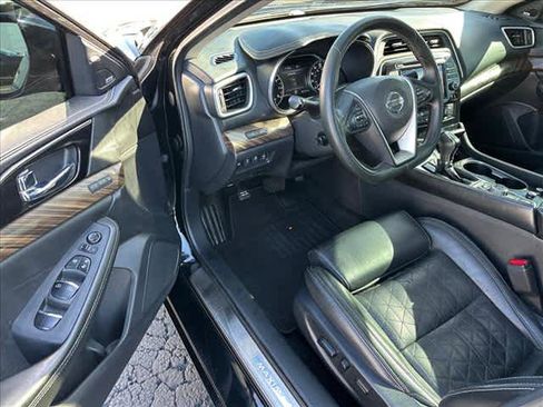 Used 2018 Nissan Maxima Platinum image 9