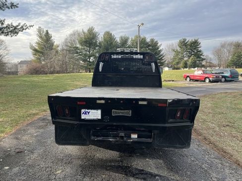 Used 2019 RAM 3500 Tradesman w/ Chrome Appearance Group image 7