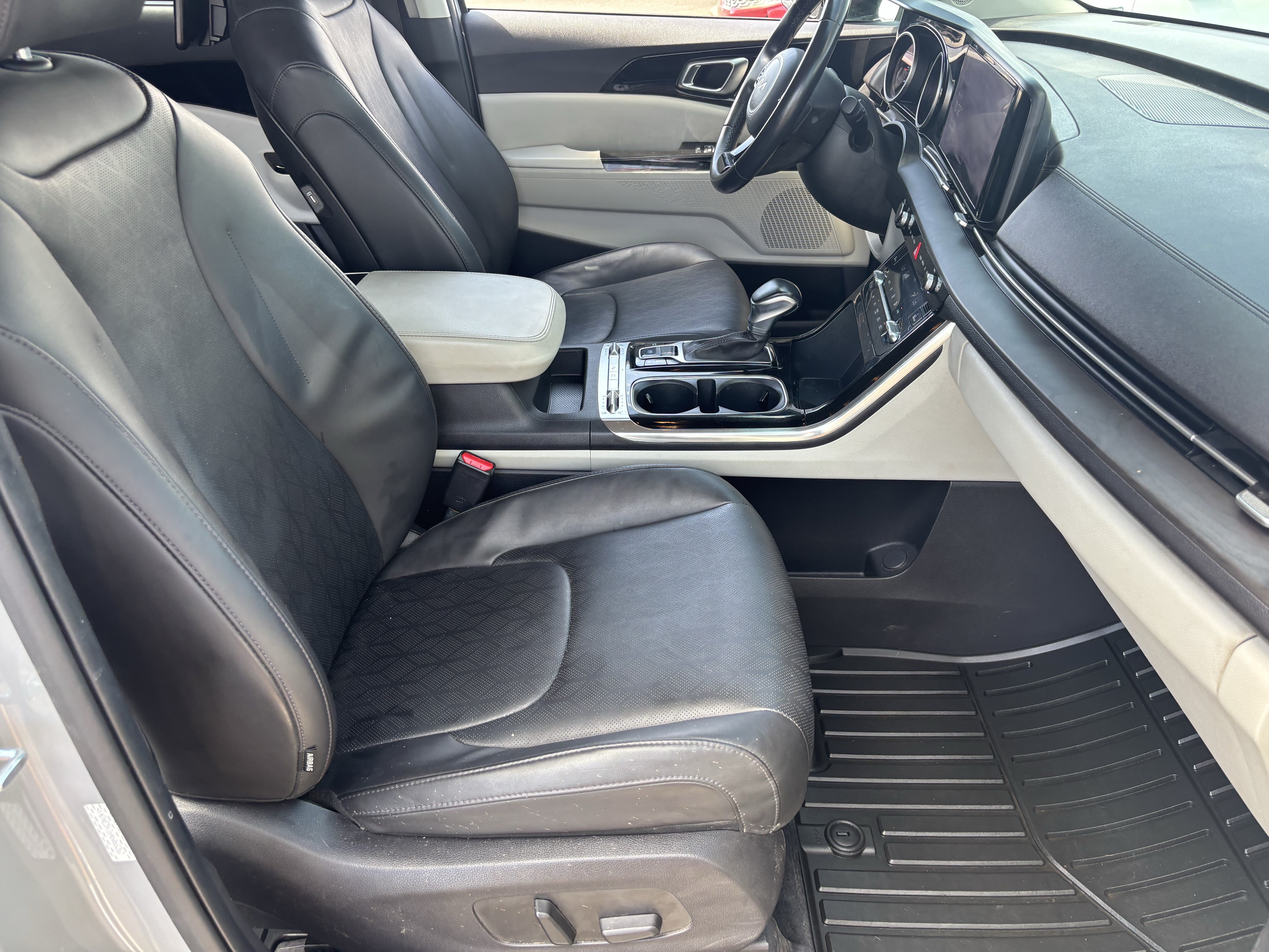 Used 2022 Kia Carnival SX FWD image 12