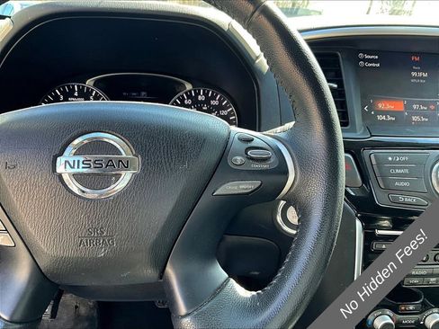 Used 2019 Nissan Pathfinder SV w/ Cargo Package AWD/4WD image 17