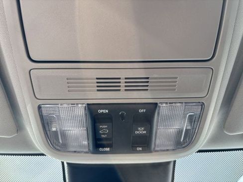 New 2026 Honda Odyssey EX-L image 39