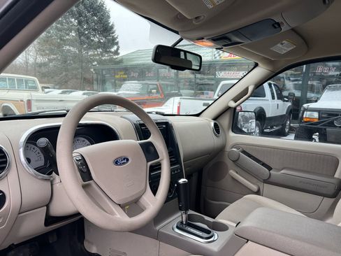 Used 2007 Ford Explorer Sport Trac XLT image 8