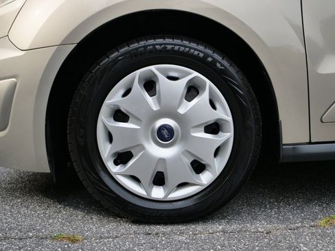 Used 2016 Ford Transit Connect XLT image 13