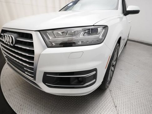 Used 2019 Audi Q7 3.0T Prestige w/ Prestige Package AWD/4WD image 25