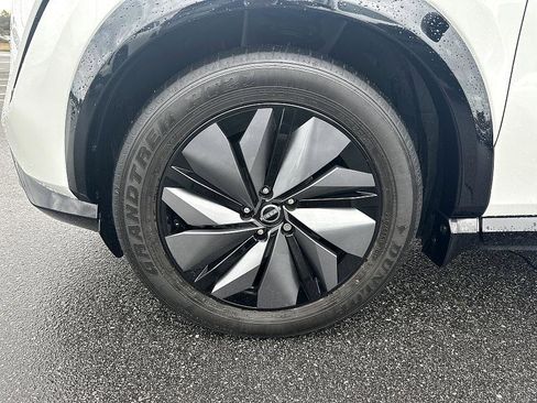 Certified 2025 Nissan Ariya AWD image 9
