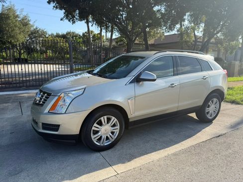 Used 2016 Cadillac SRX FWD image 4