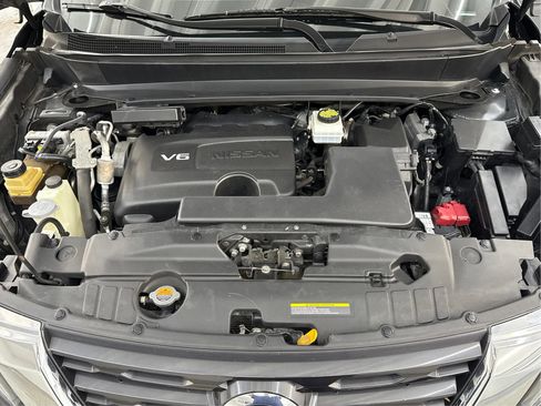 Used 2020 Nissan Pathfinder S AWD/4WD image 28