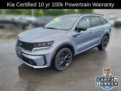 Certified 2022 Kia Sorento SX FWD image 2