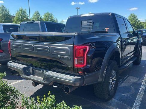 Used 2017 Ford F150 Raptor w/ Equipment Group 802A Luxury AWD/4WD image 3