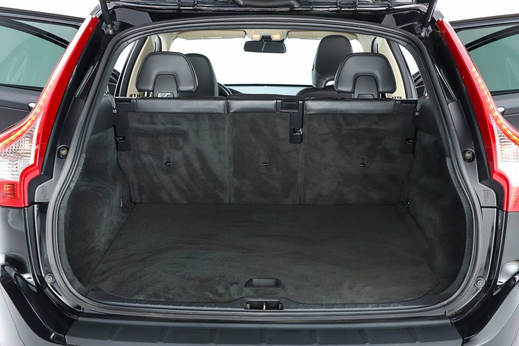 Used 2013 Volvo XC60 T6 AWD/4WD image 65