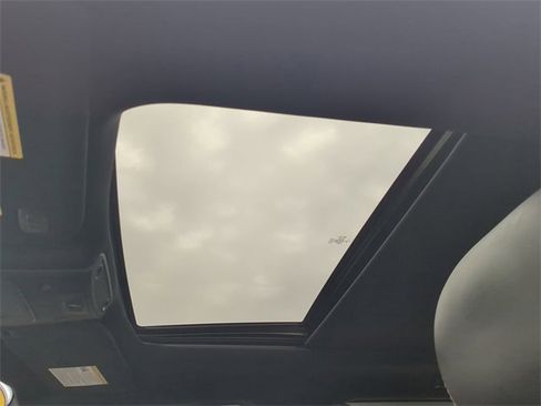 Used 2020 Ford F150 Lariat w/ Equipment Group 502A Luxury image 18