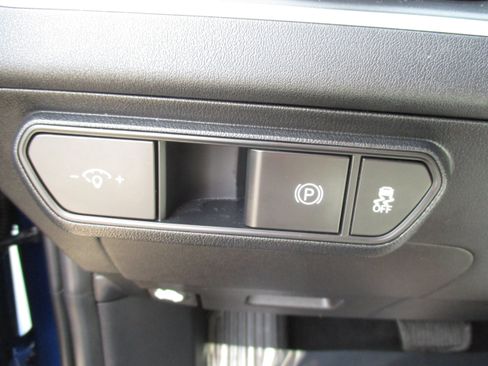 Used 2025 Kia K4 FWD image 26