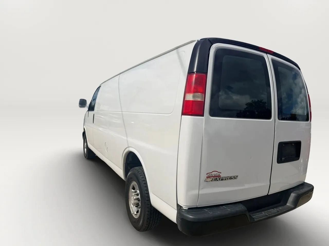 Used 2020 Chevrolet Express 2500 Extended w/ Driver Convenience Package RWD image 6